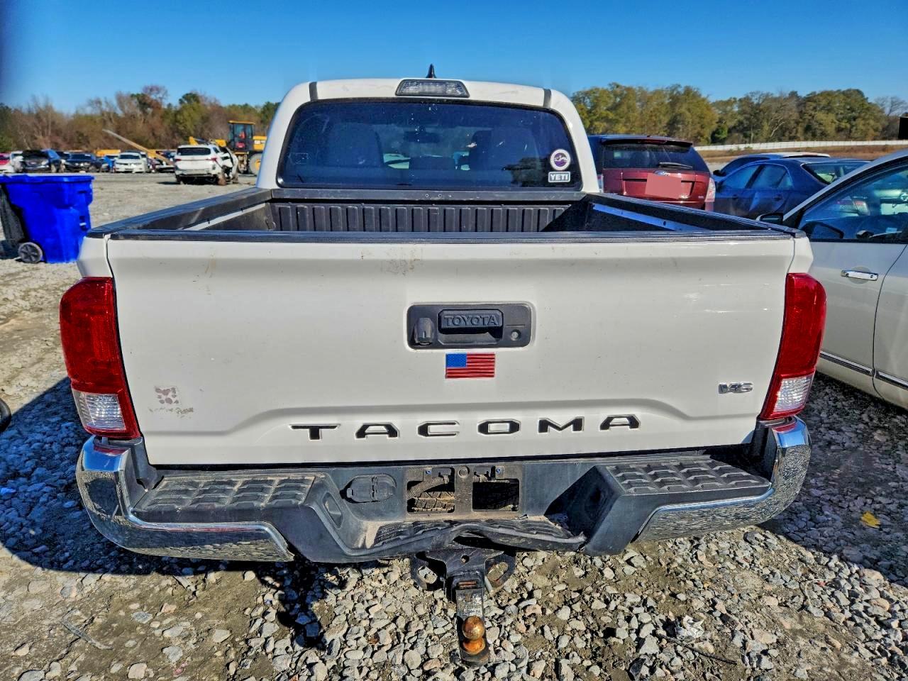 Toyota Tacoma Double Cab Image 11