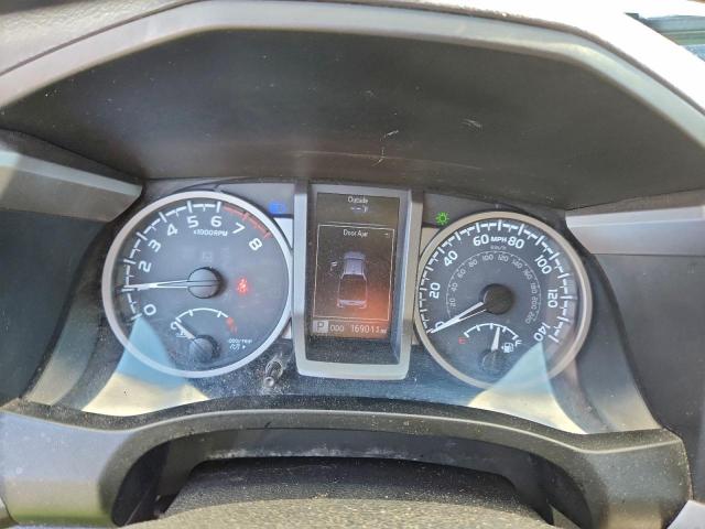 Toyota Tacoma Double Cab Image 5