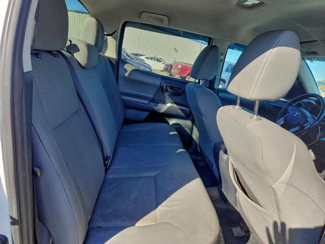 Toyota Tacoma Double Cab Image 6