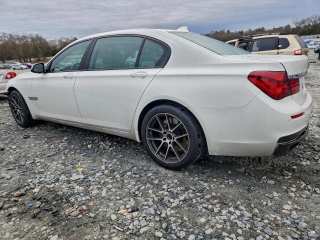 BMW 7 Series Li Image 4