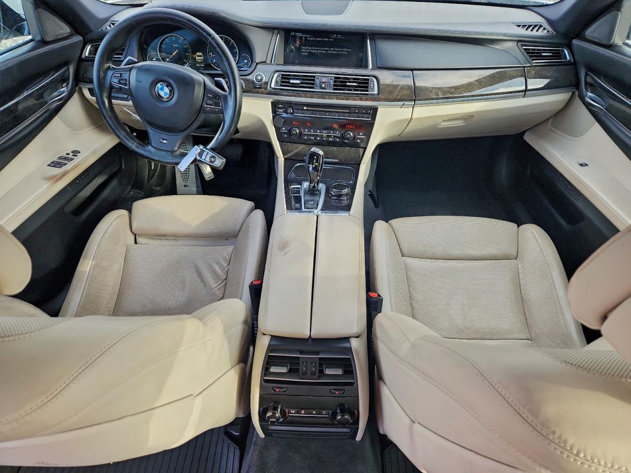 BMW 7 Series Li Image 10