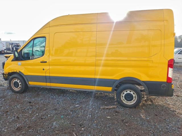 Ford Transit T-250 Image 11