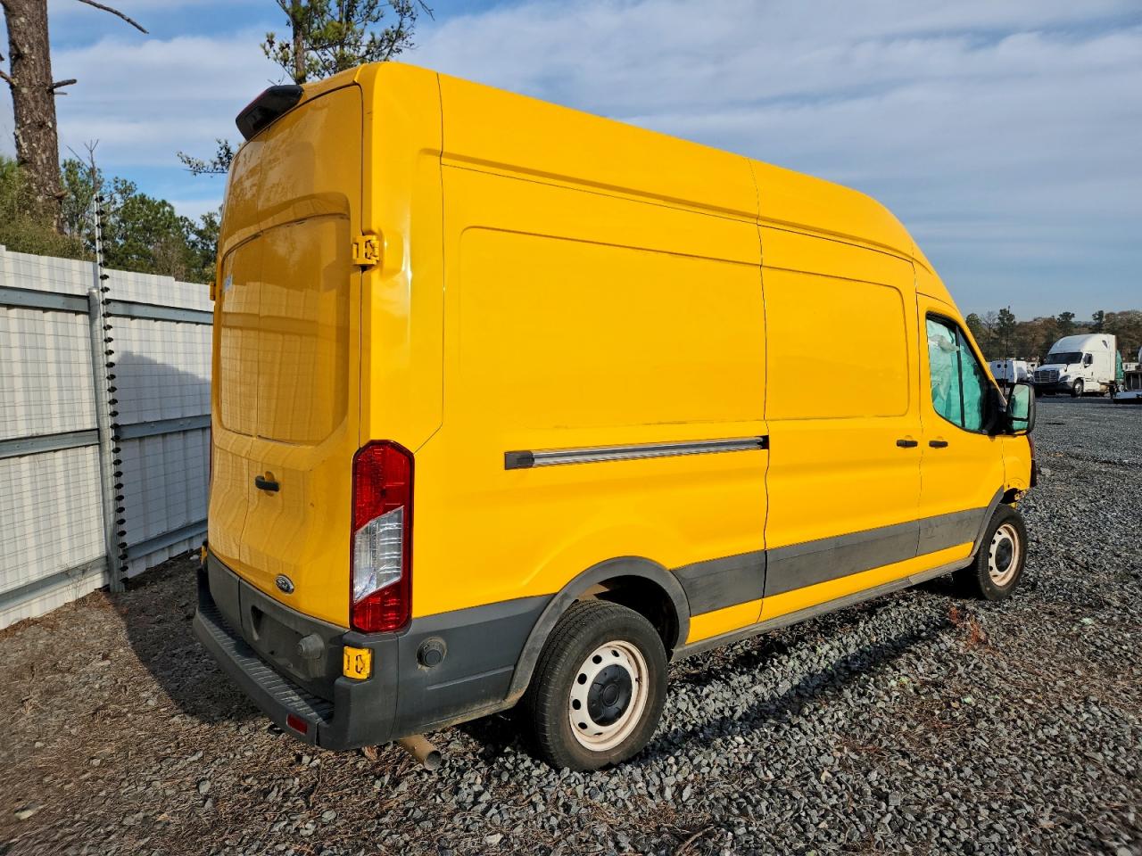 Ford Transit T-250 Image 10