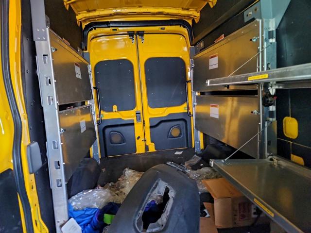 Ford Transit T-250 Image 7