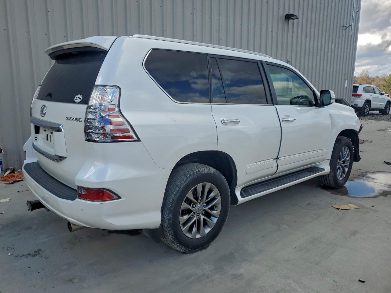 Lexus Gx 460 Premium Image 12