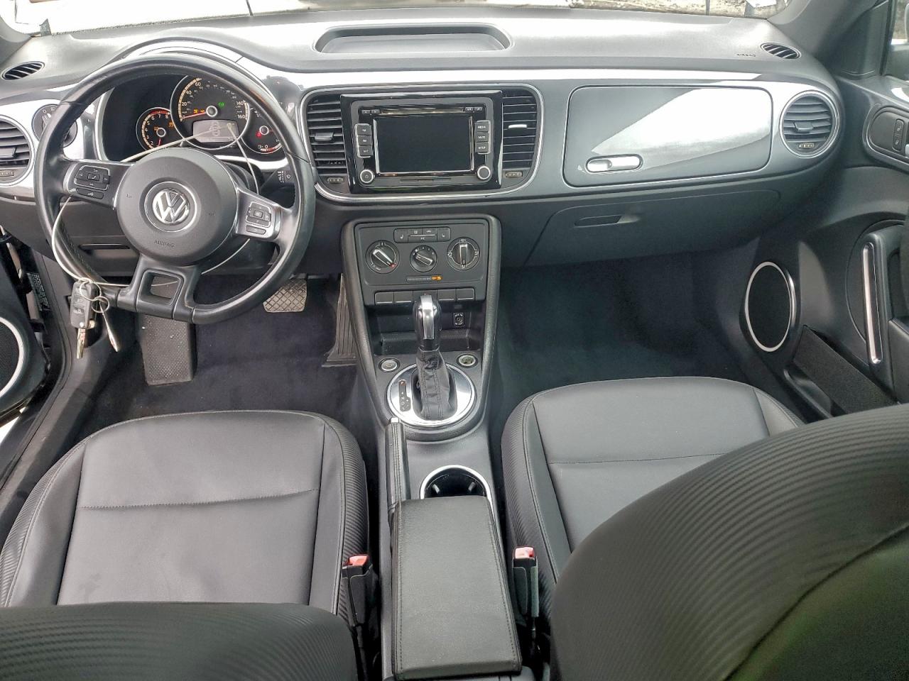 Volkswagen Beetle Image 11