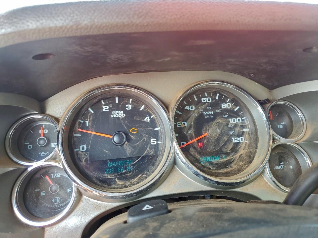 Chevrolet Silverado C3500 Image 2