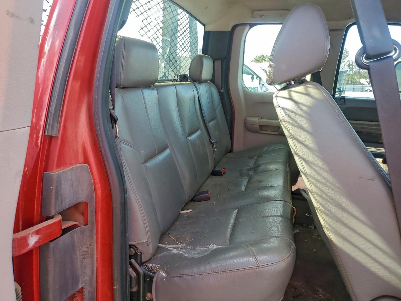 Chevrolet Silverado C3500 Image 6