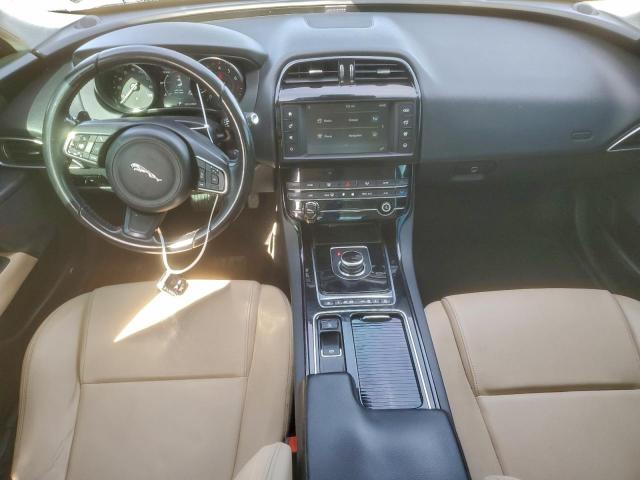 Jaguar XE Image 11