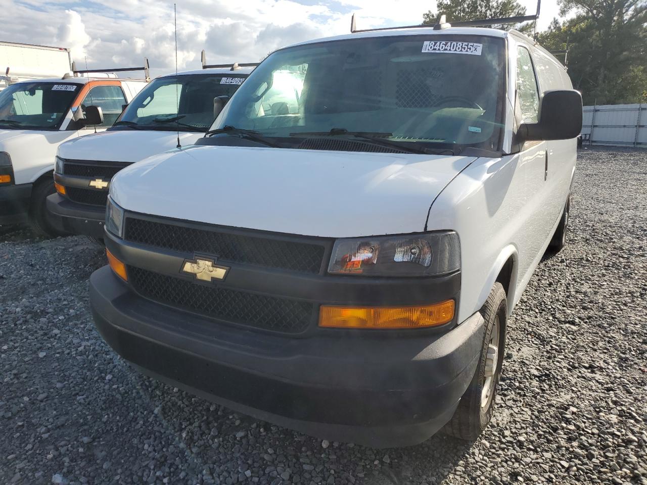 Chevrolet Express Image 1