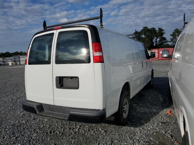 Chevrolet Express Image 6