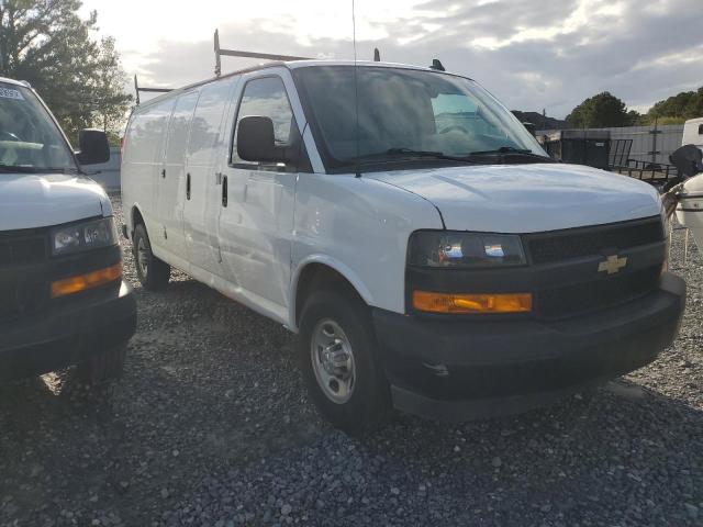 Chevrolet Express Image 3