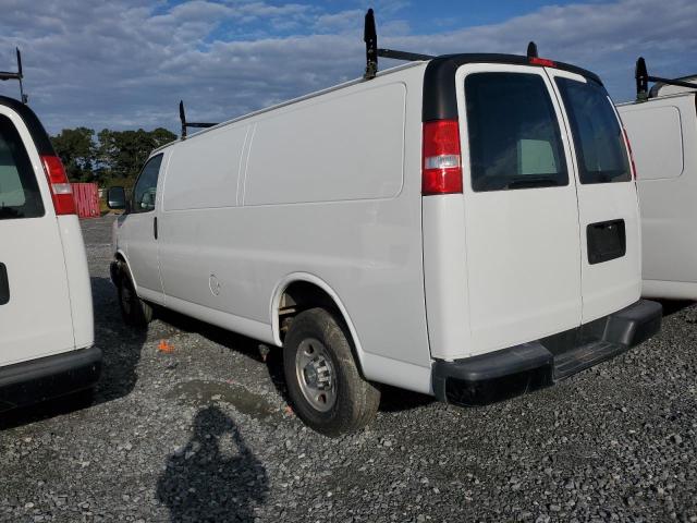 Chevrolet Express Image 2