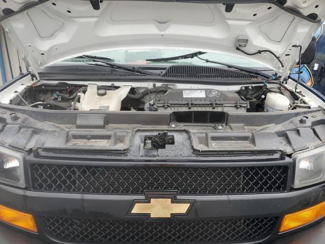 Chevrolet Express Image 12