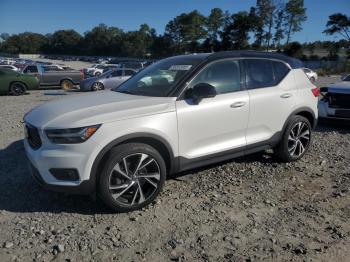  Salvage Volvo XC40