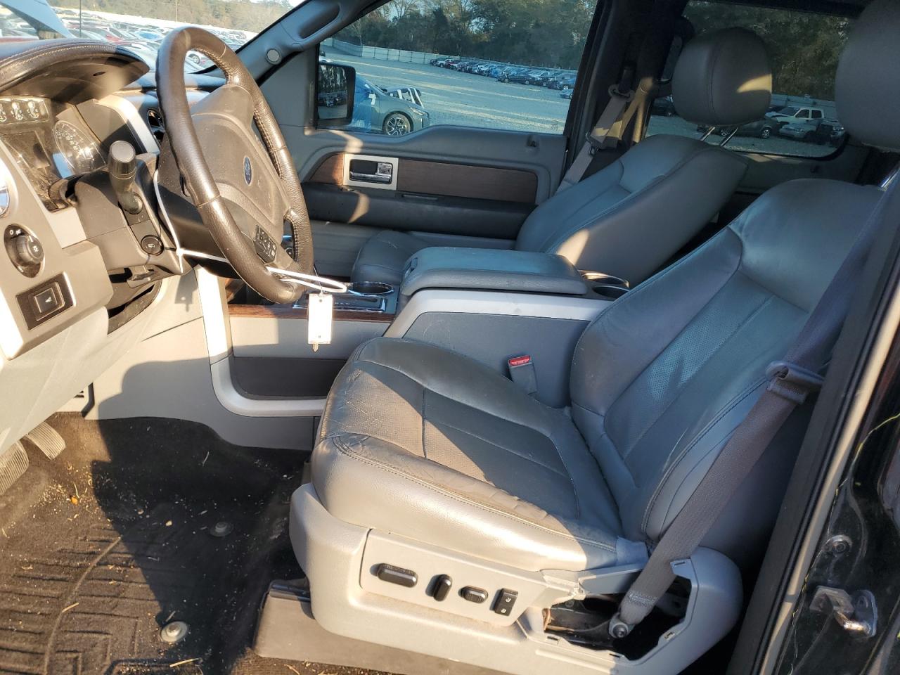 Ford F-150 Supercrew Image 5