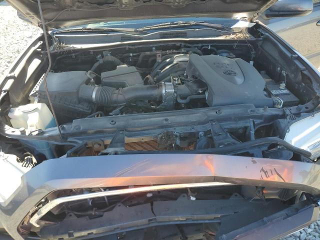 Toyota Tacoma Double Cab Image 12