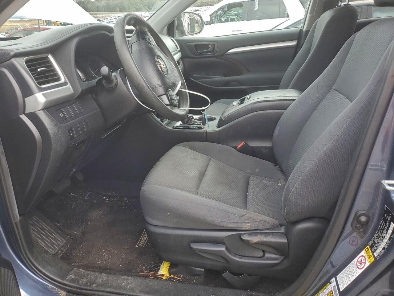 Toyota Highlander Le Image 9