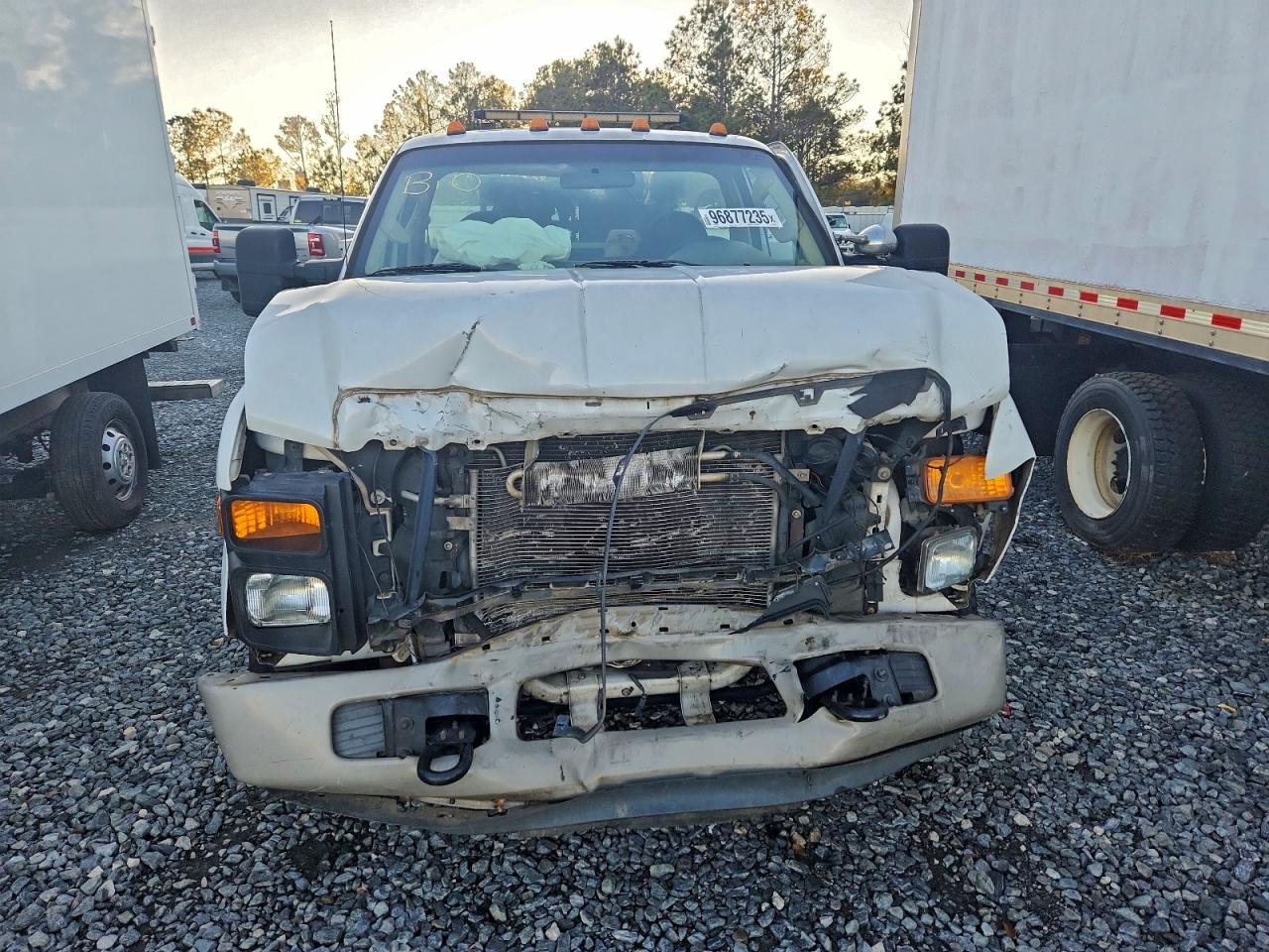 Ford F-350 Super Duty Image 6