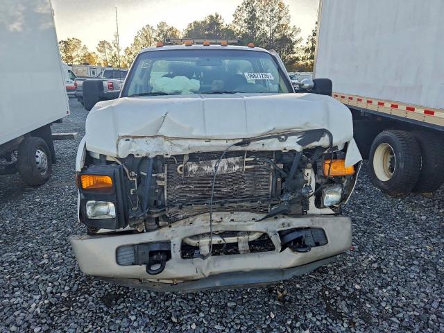 Ford F-350 Super Duty Image 6