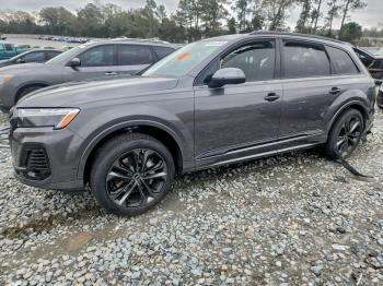  Salvage Audi Q7