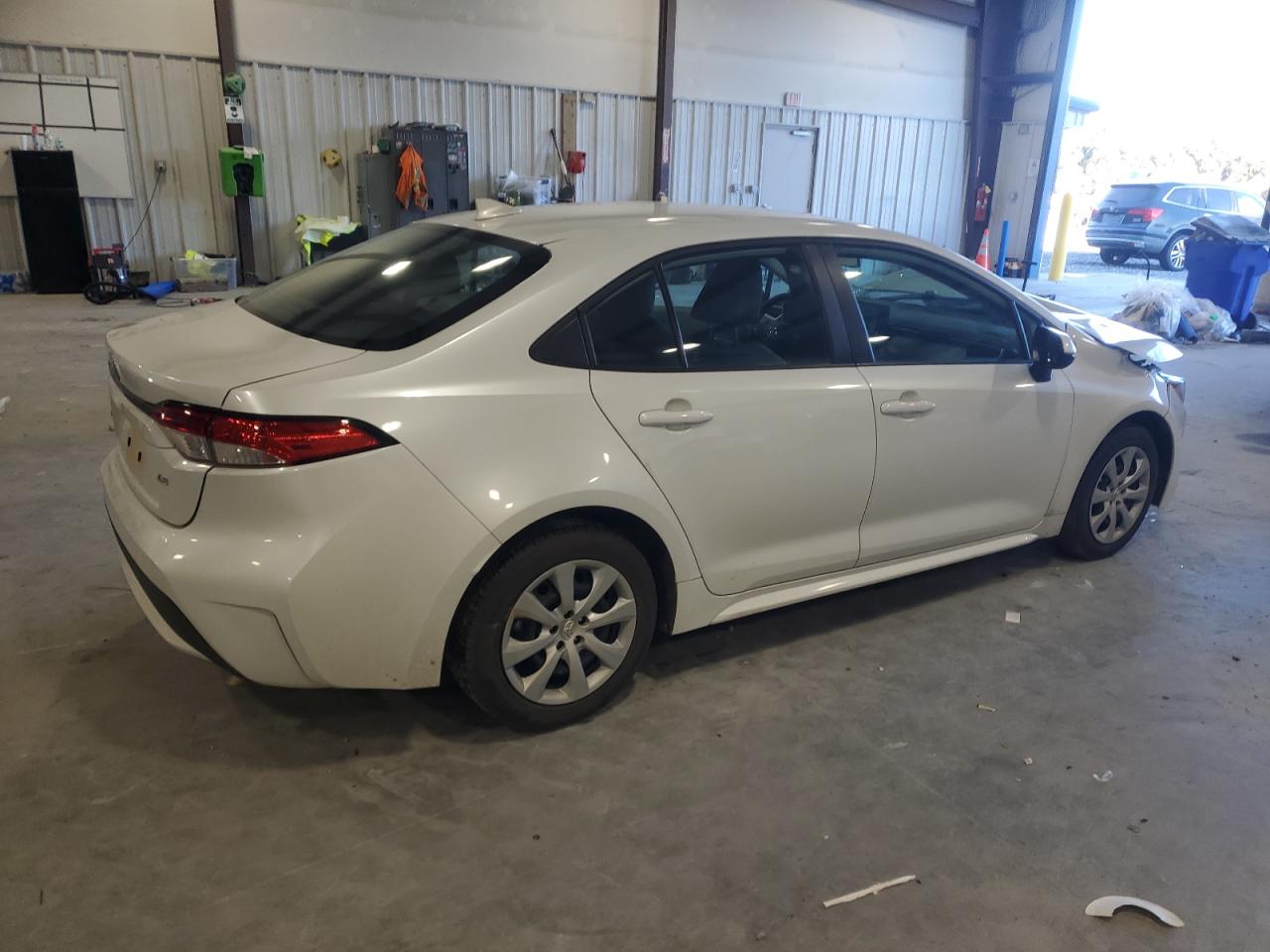 Toyota Corolla Le Image 2