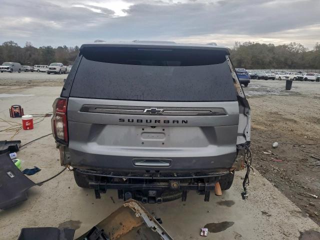 Chevrolet Suburban K1500 Z71 Image 10