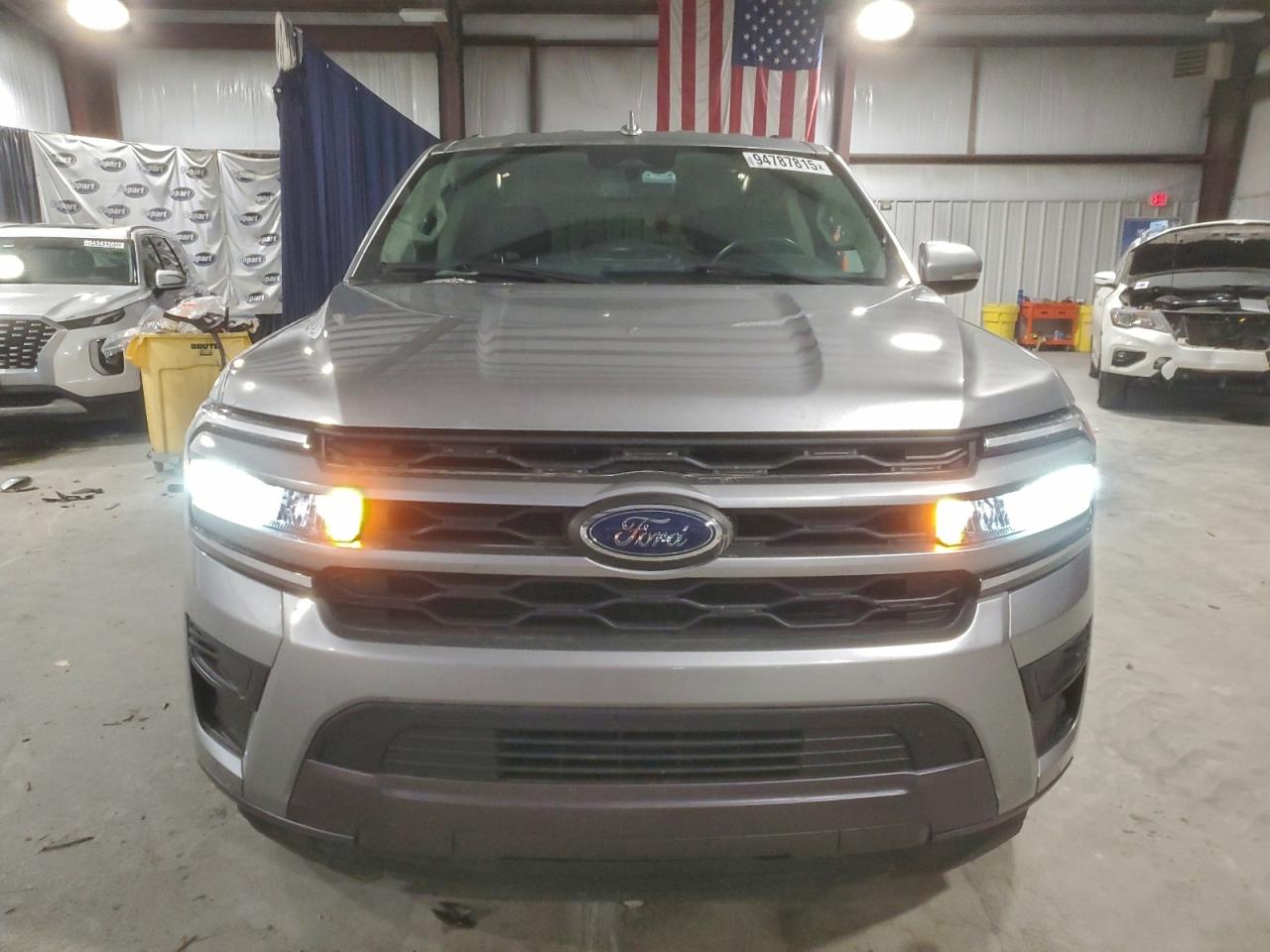 Ford Expedition Max Xlt Image 7