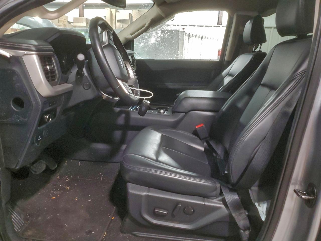 Ford Expedition Max Xlt Image 2