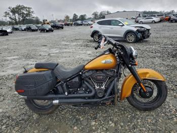  Salvage Harley-Davidson Flhcs