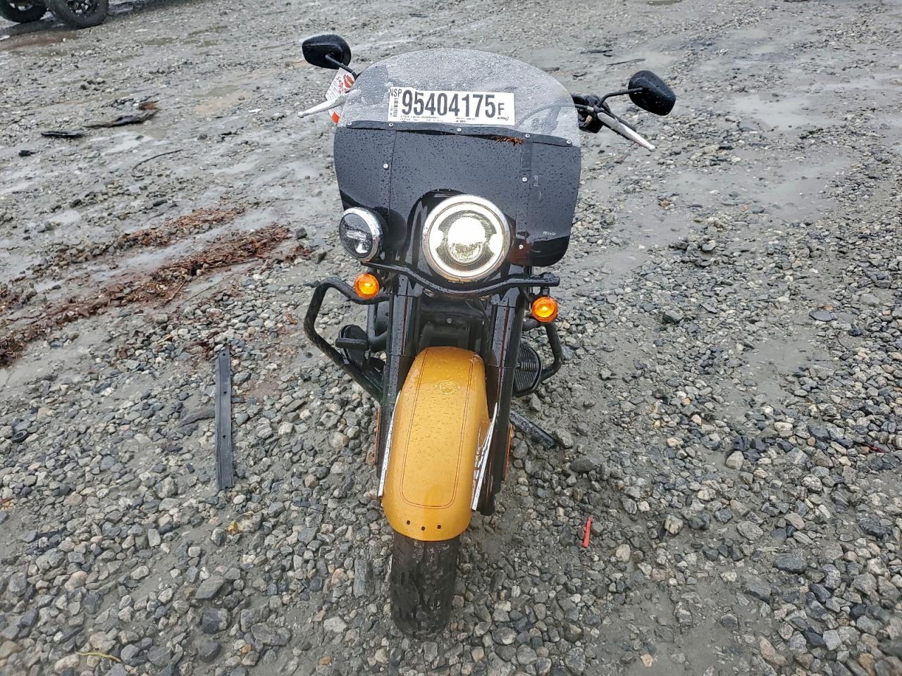 Harley-Davidson Flhcs Image 8