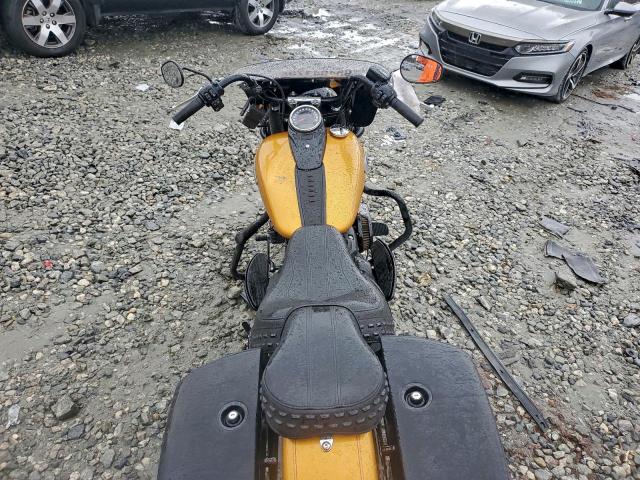 Harley-Davidson Flhcs Image 3