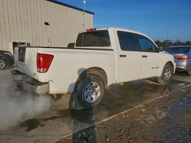 Nissan Titan Xe Image 4