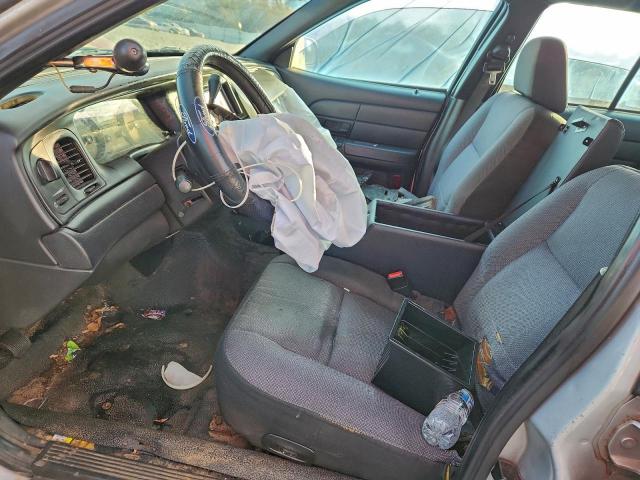 Ford Crown Vic Police Interceptor Image 12