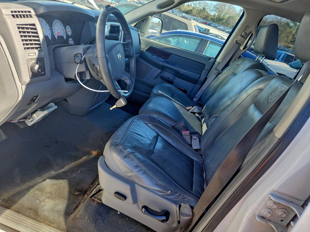 Dodge Ram 1500 St Image 4