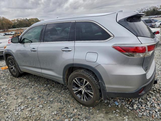 Toyota Highlander Xle Image 2