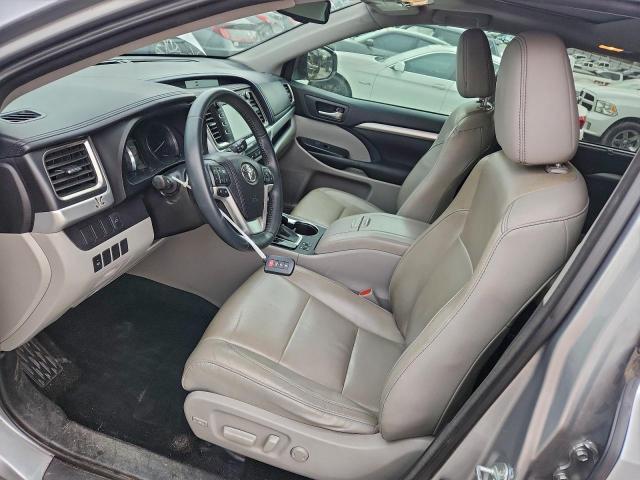 Toyota Highlander Xle Image 8