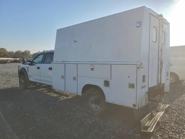 Ford F-550 Super Duty Image 2