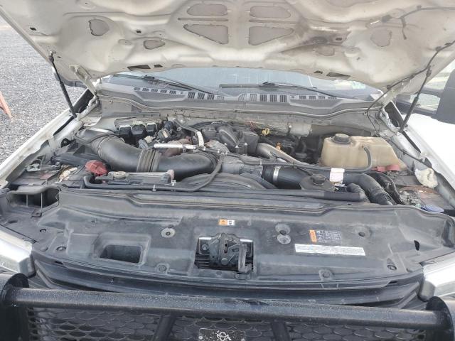 Ford F-550 Super Duty Image 8