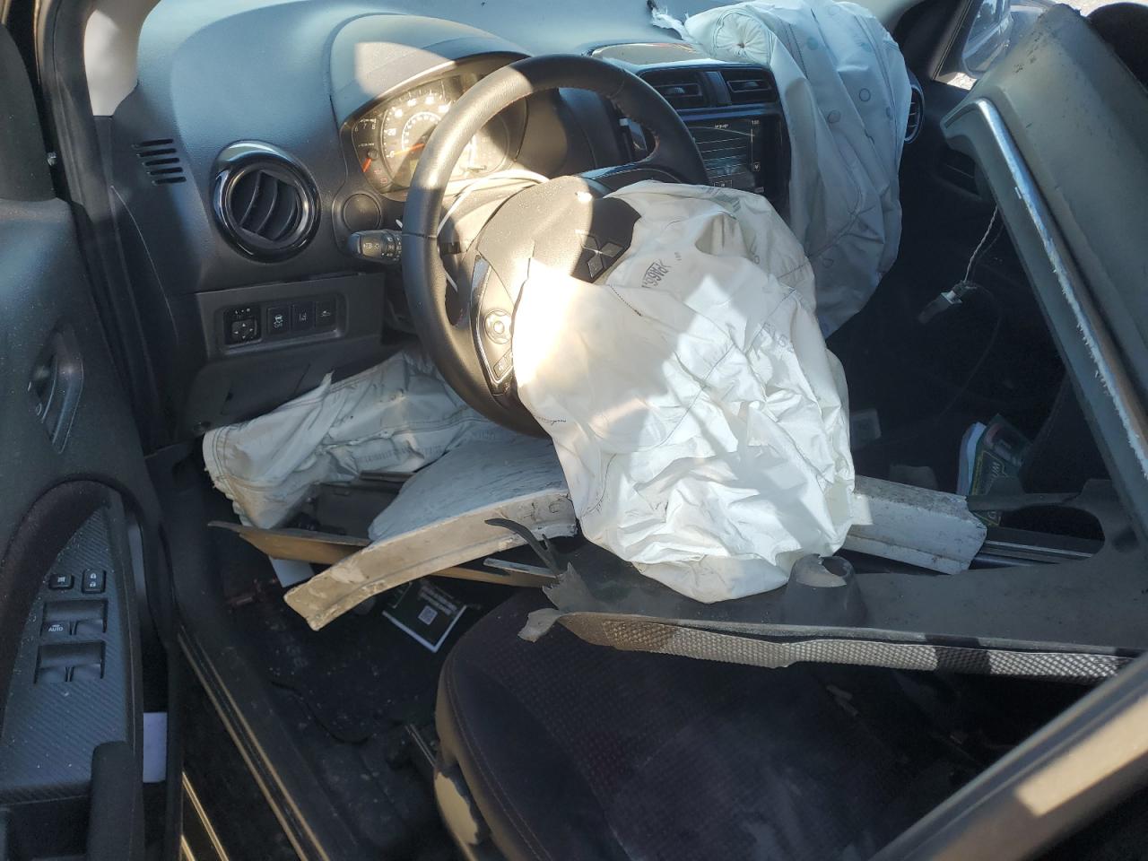 Mitsubishi Mirage Se Image 5