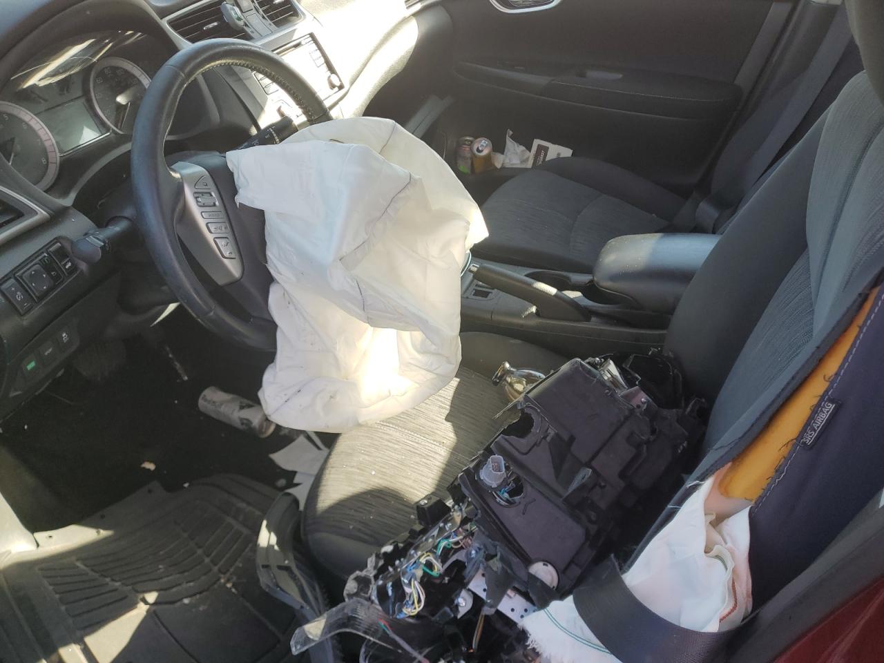 Nissan Sentra S Image 9