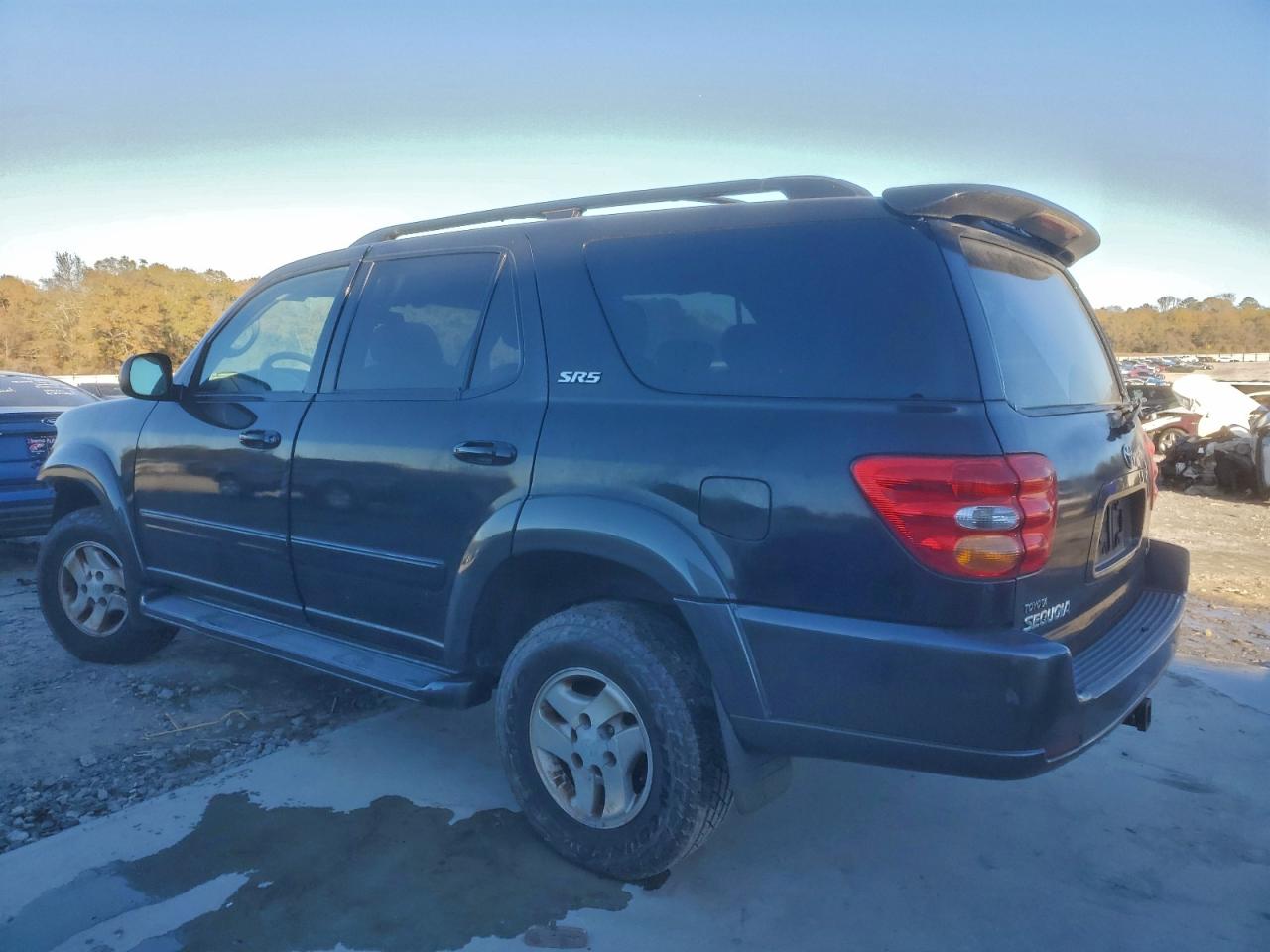 Toyota Sequoia Sr5 Image 7