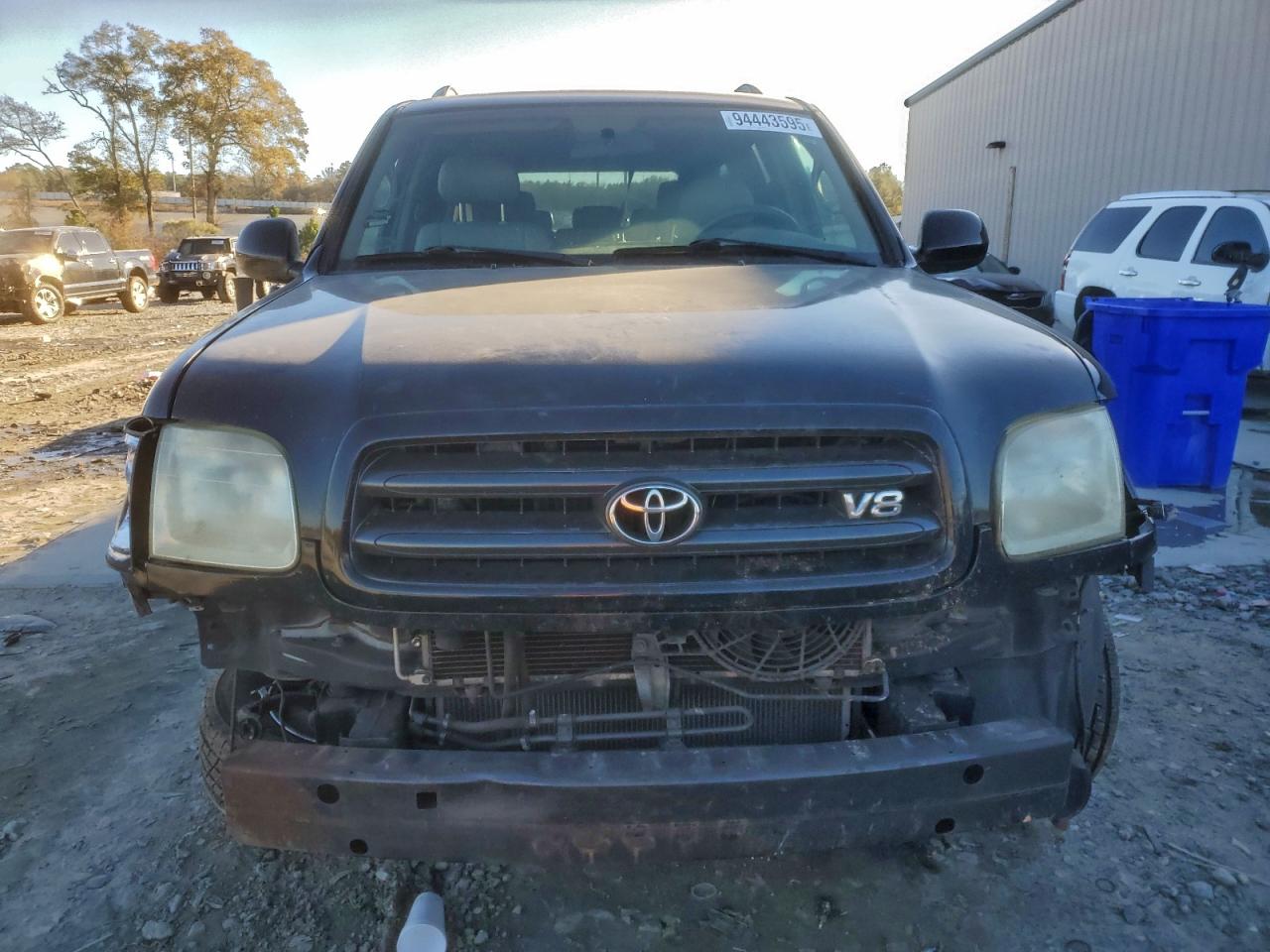 Toyota Sequoia Sr5 Image 9