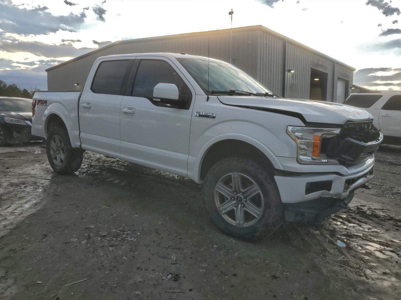 Ford F-150 Supercrew Image 5