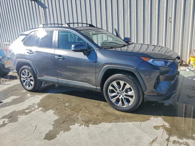 Toyota RAV4 Limited Image 3