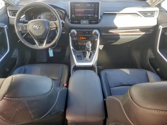 Toyota RAV4 Limited Image 5