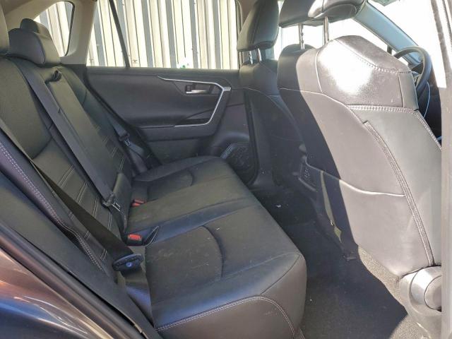 Toyota RAV4 Limited Image 14