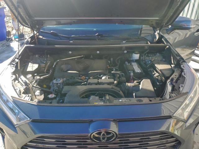 Toyota RAV4 Limited Image 8