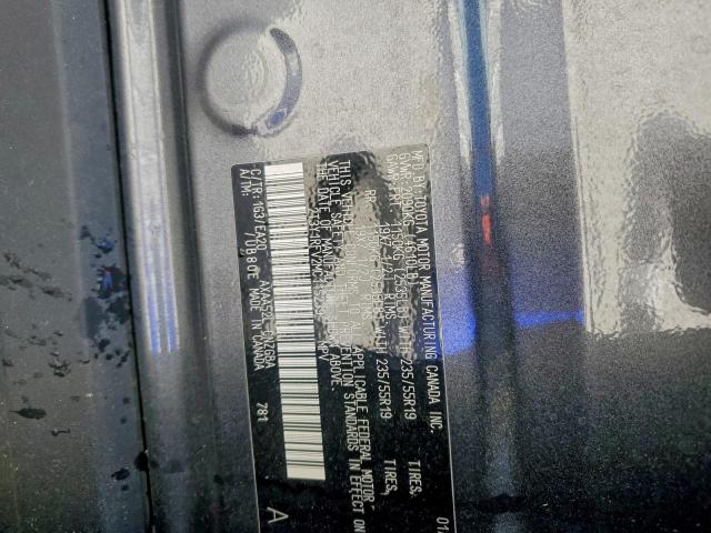 Toyota RAV4 Limited Image 12