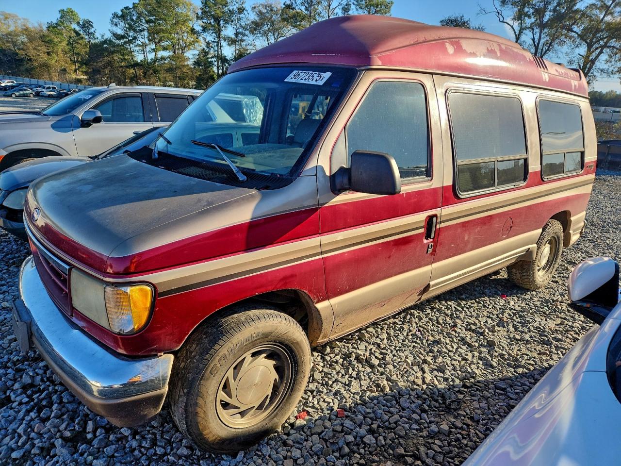 Ford Econoline E150 Van Image 1